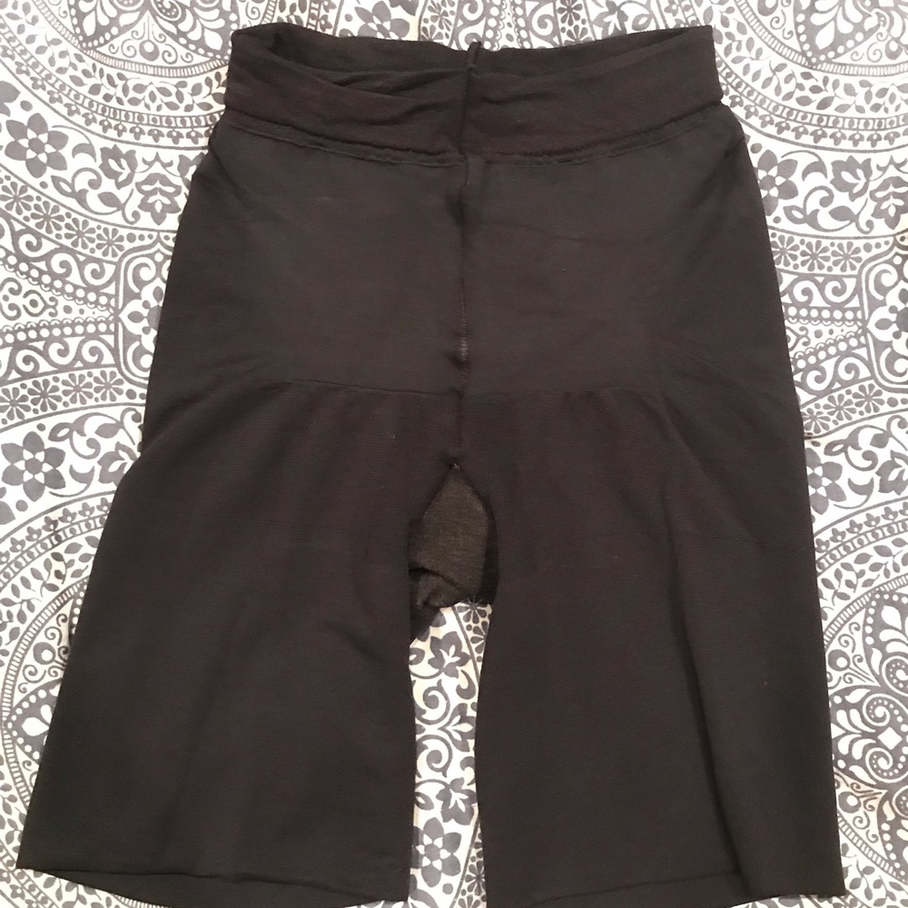 SPANX Super Power Mid-Thigh Panty